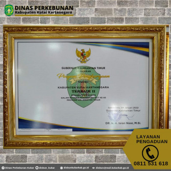 Penerimaan Penghargaan Piagam Panji Keberhasilan Terbaik kedua dalam Pembangunan Daerah Bidang Perkebunan